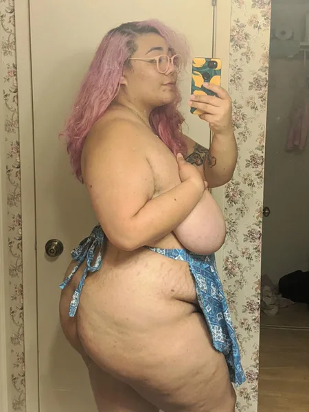 I'm not much of a maid, but I'm pretty cute 😘