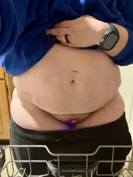 Doing dishes is so much better with my wearable vibe in